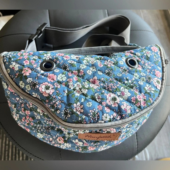 Hanfetch larger Fanny Pack blue floral - Picture 9 of 12